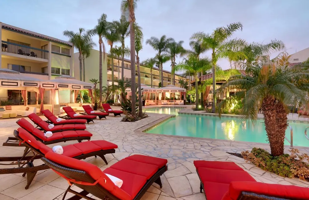 Atrium Hotel Orange County-1